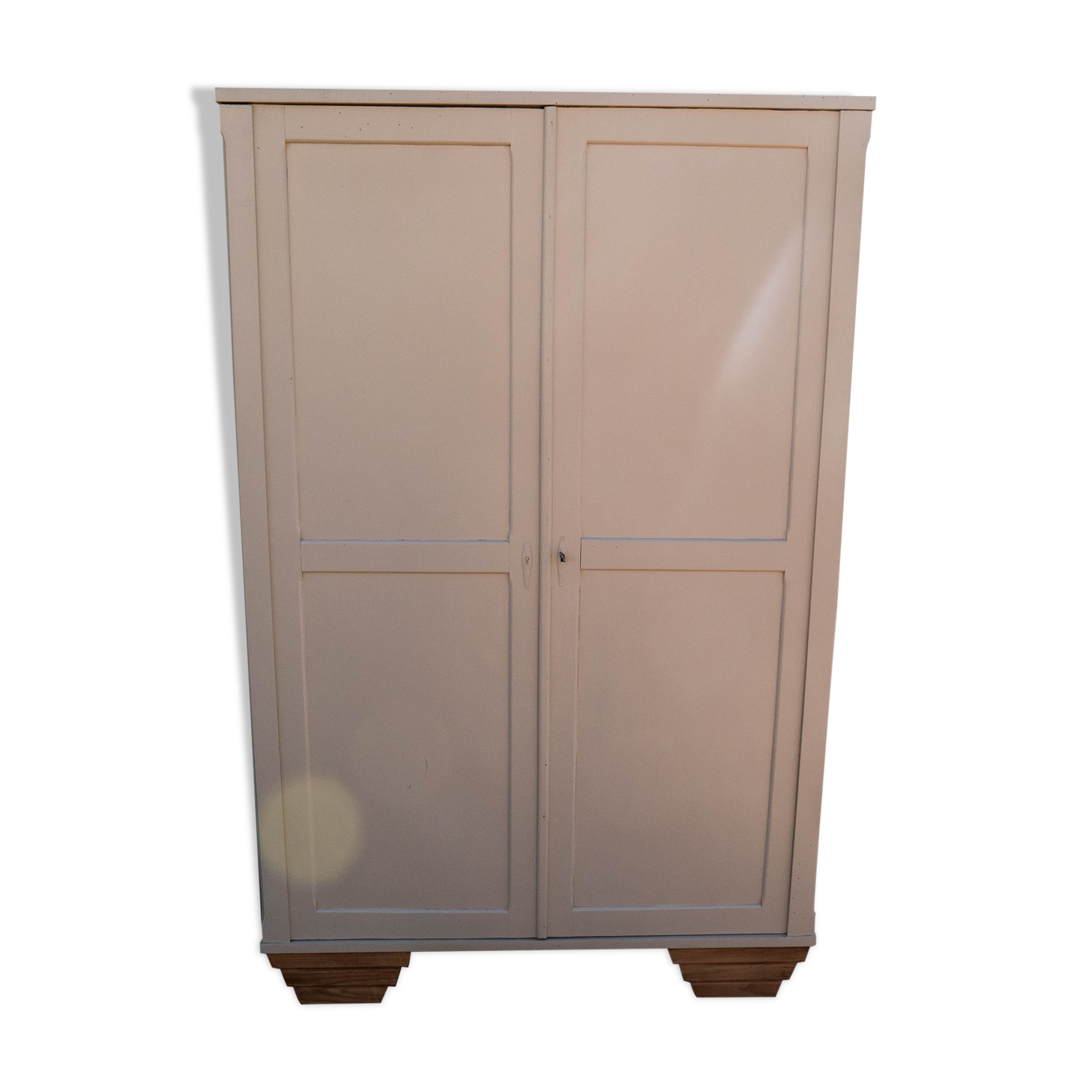 Armoire parisienne