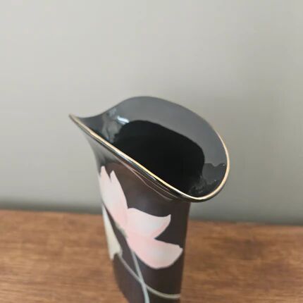 Vintage Yamaji vase in black porcelain with pastel flowers - Japan 1980s