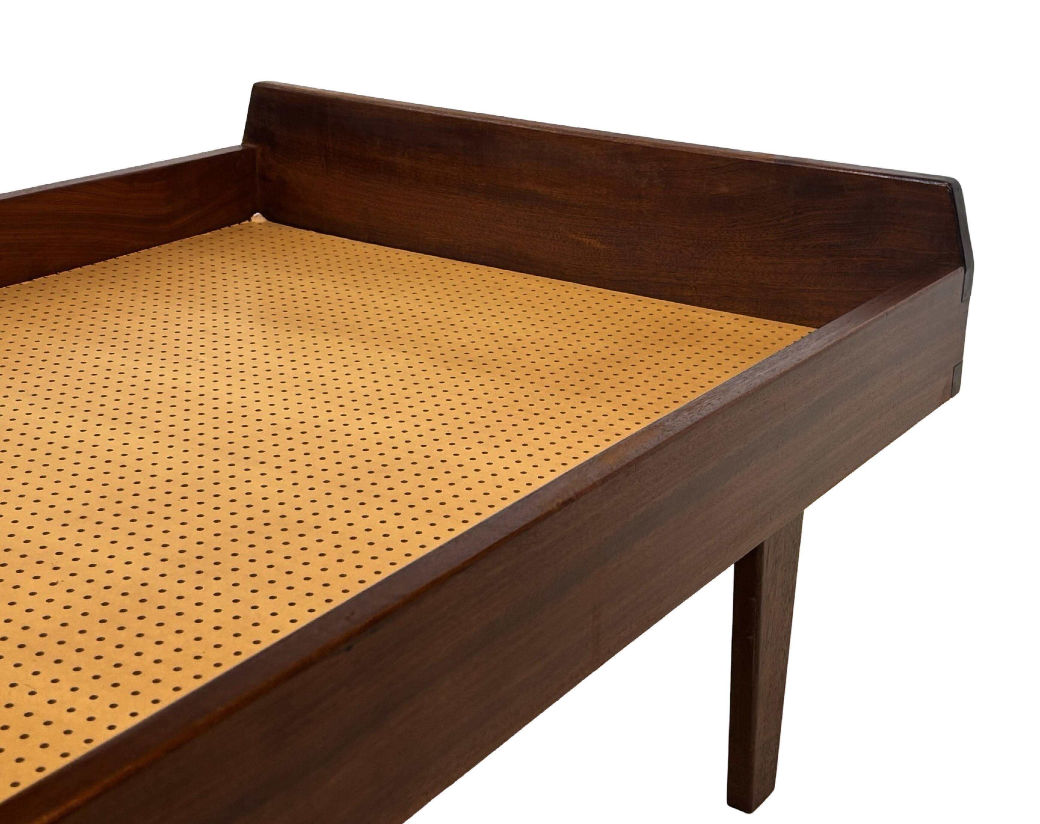 Vintage daybed minimalist design in Teak  960s
