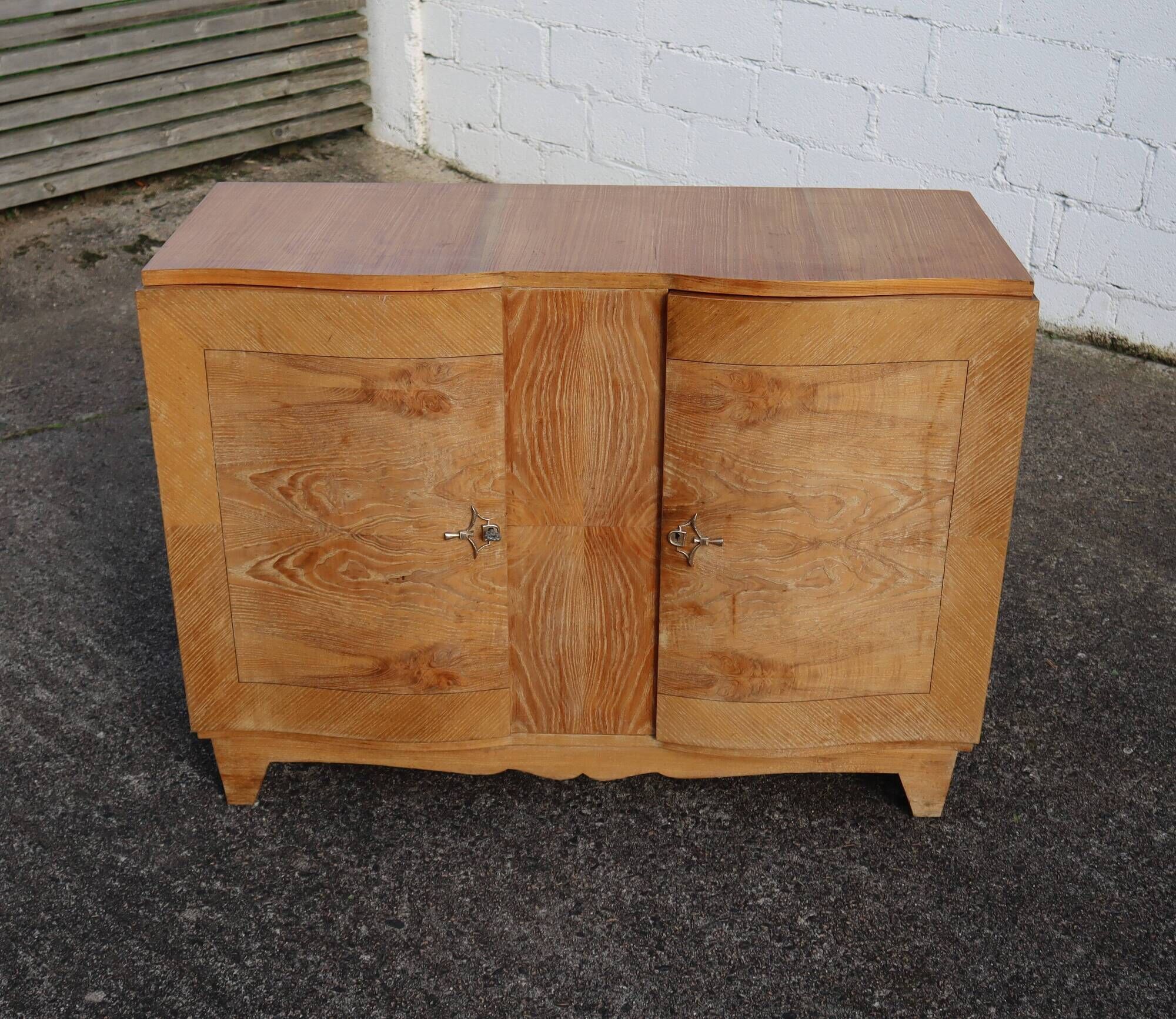 French Art Deco Sideboard - Antique Sideboard in Gilded Walnut Marquetry - 1930s