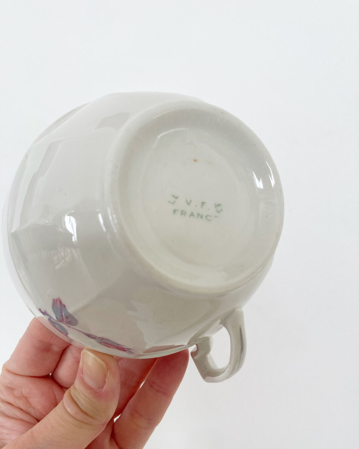 Teapot and porcelain cups set