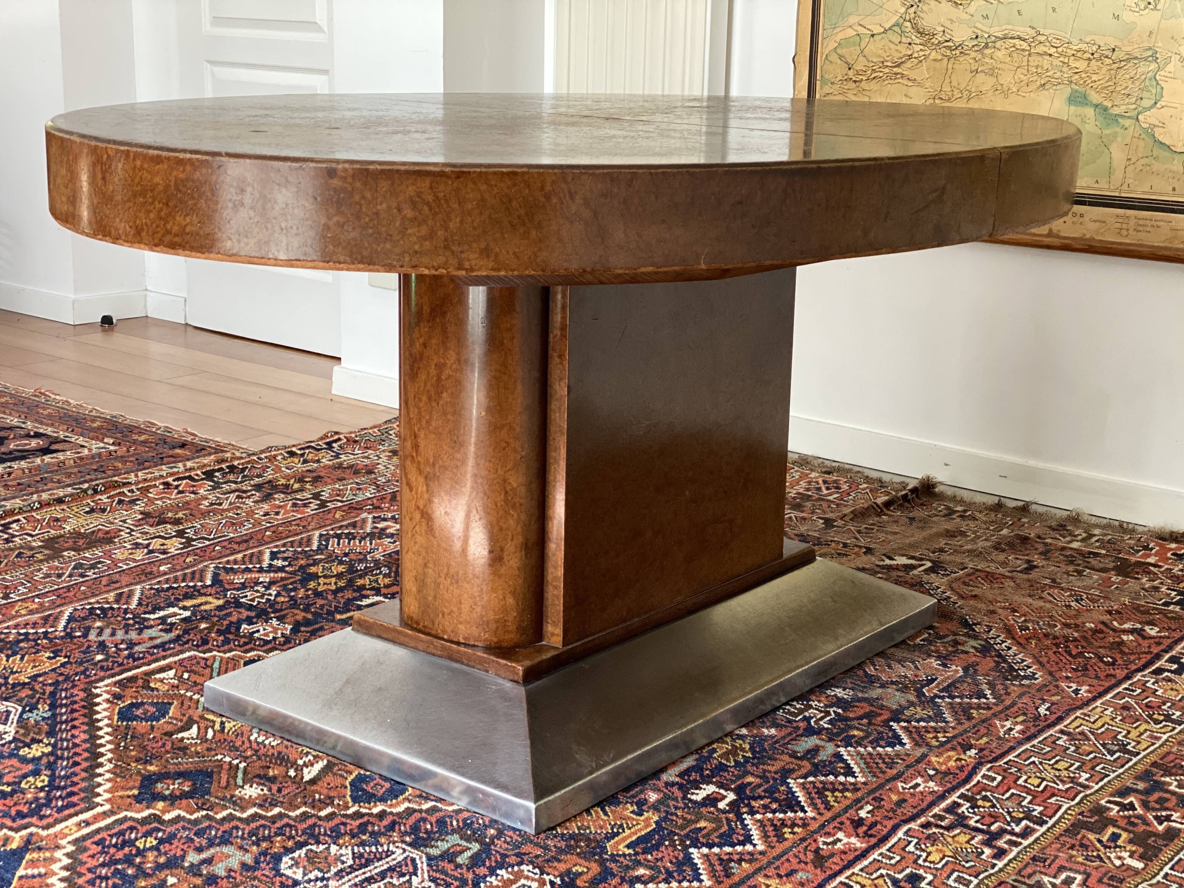 Art deco dining room table