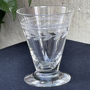 12 liqueur glasses – guilloché crystal – art deco