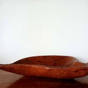 Grande coupe en bois brutaliste, 65 cm
