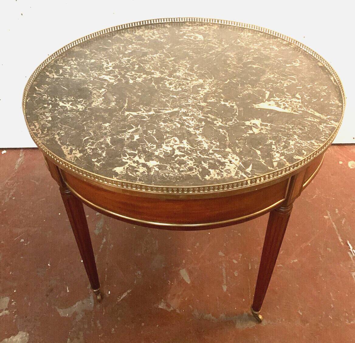 Louis XVI style hot water bottle table in mahogany and 20th century marble