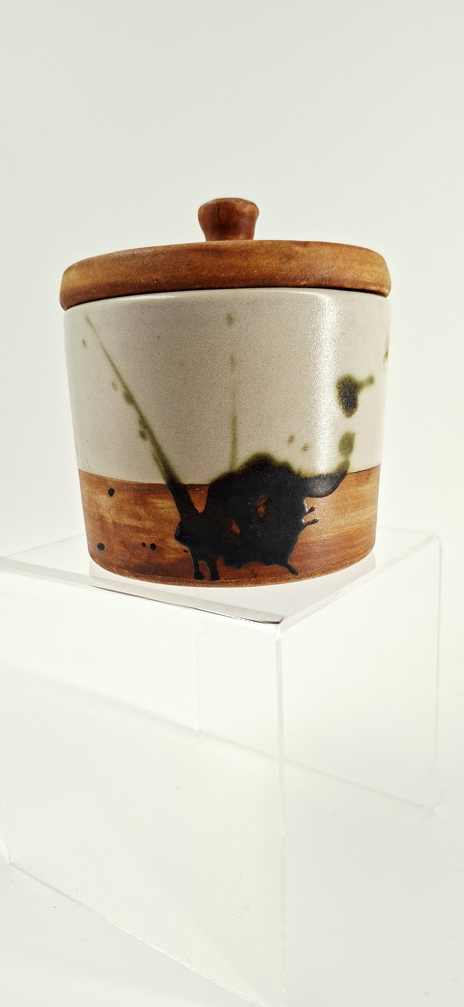 Lidded pot in stoneware — La Colombe pottery, 1970s