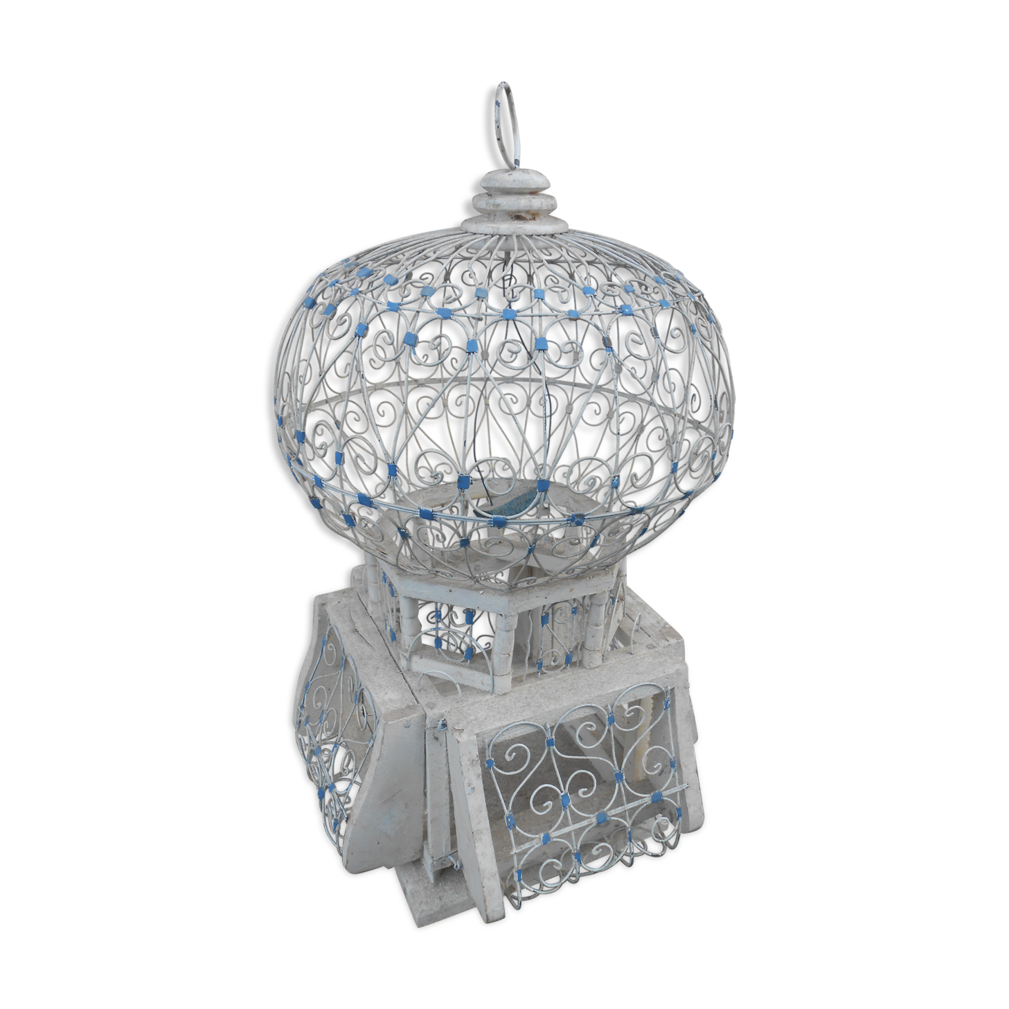 Tunisian birdcage