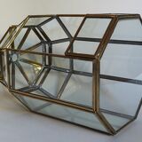 Indoor greenhouse-terrarium in brass