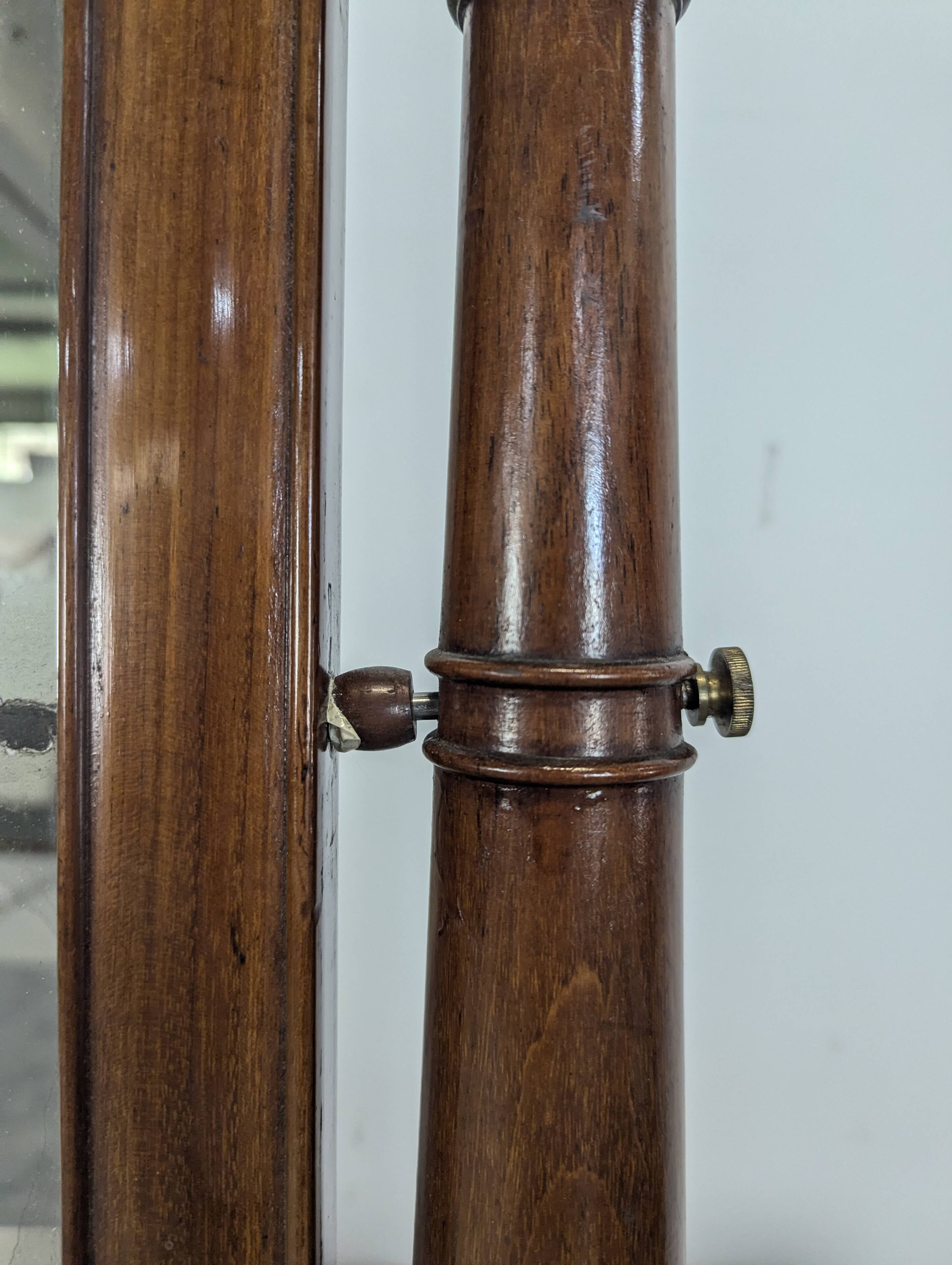 Coiffeuse epoque Louis Philippe en acajou