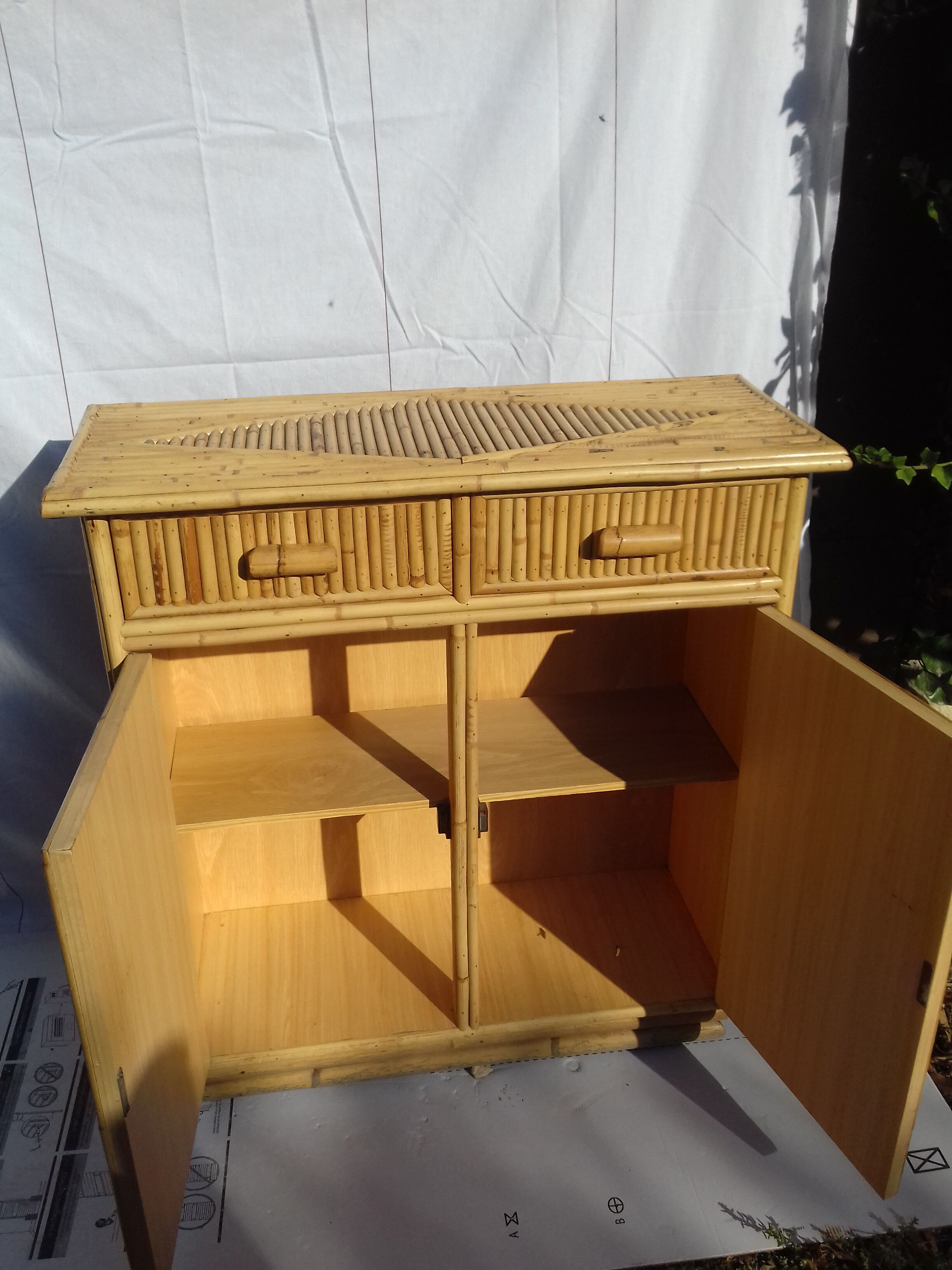 Small bar or buffet rattan
