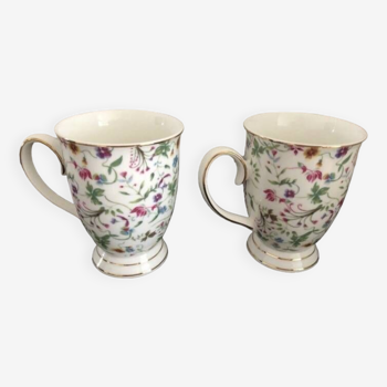 Lot de deux mugs