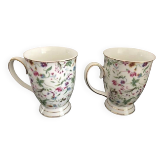 Lot de deux mugs