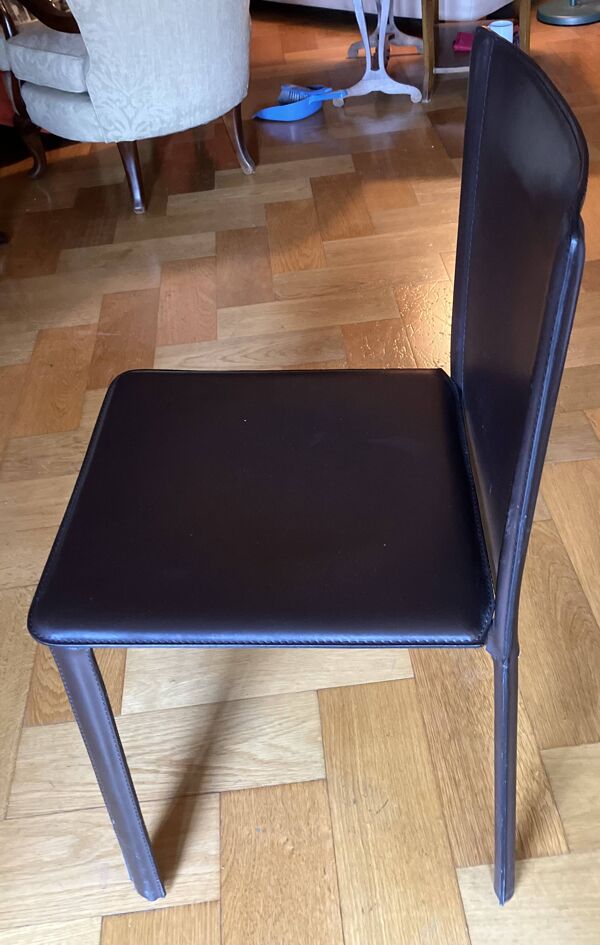 Chaise design marron de Giancarlo Vegni pour Fasem 1980.