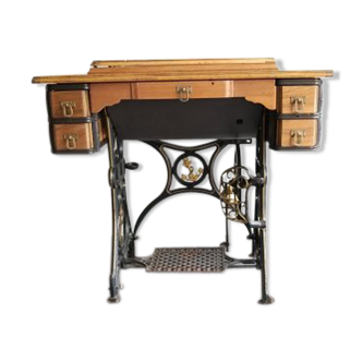 HOWE sewing machine