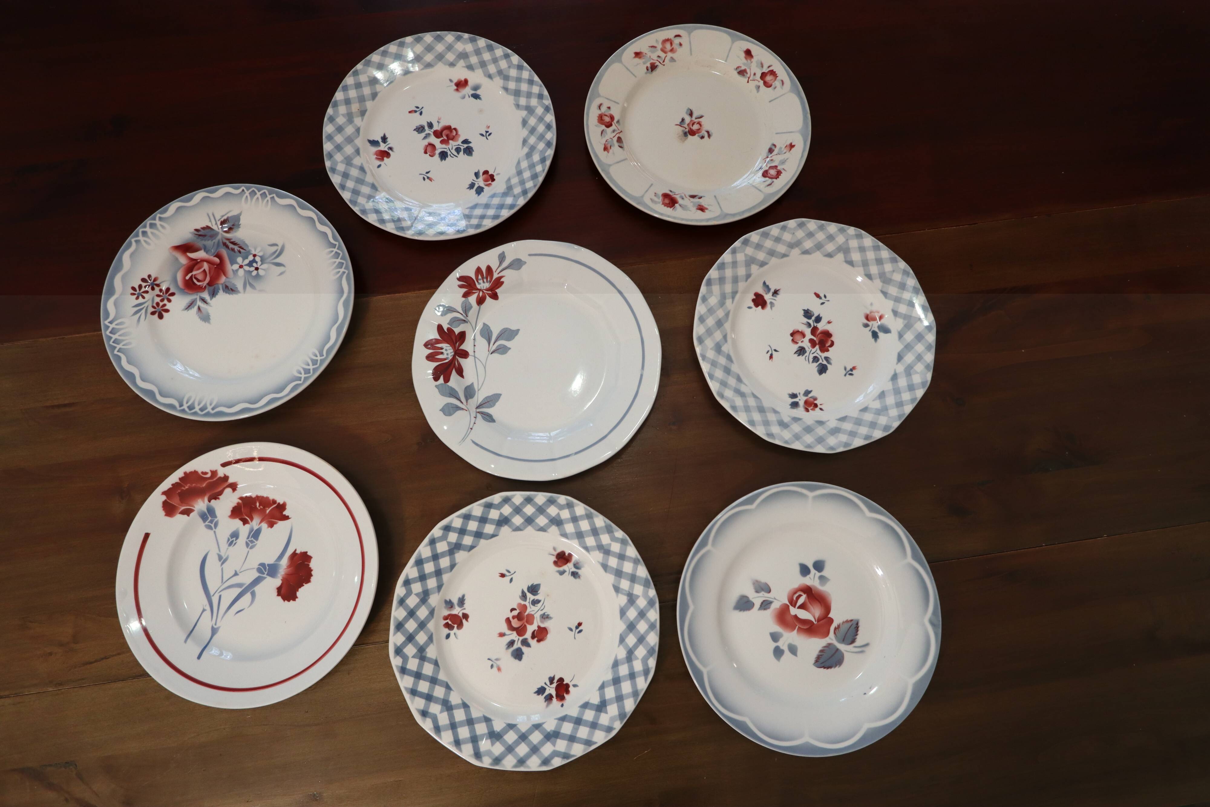 Plates Digoin Sarreguemines, St Amand and Moulin des loups