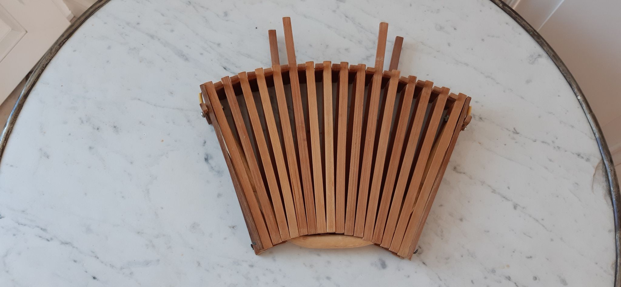 Panière corbeille à fruits pliante en bambou et bois années 70