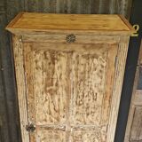 Parisian bonnetière wardrobe