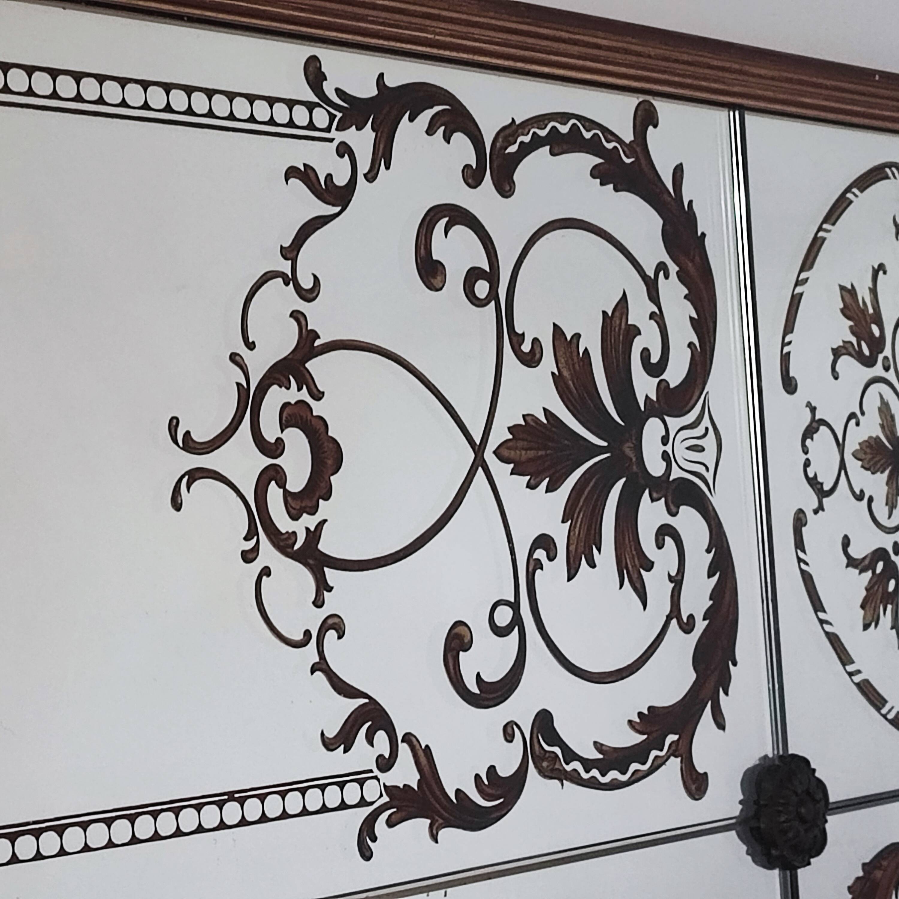 Bistro/brewery mirror