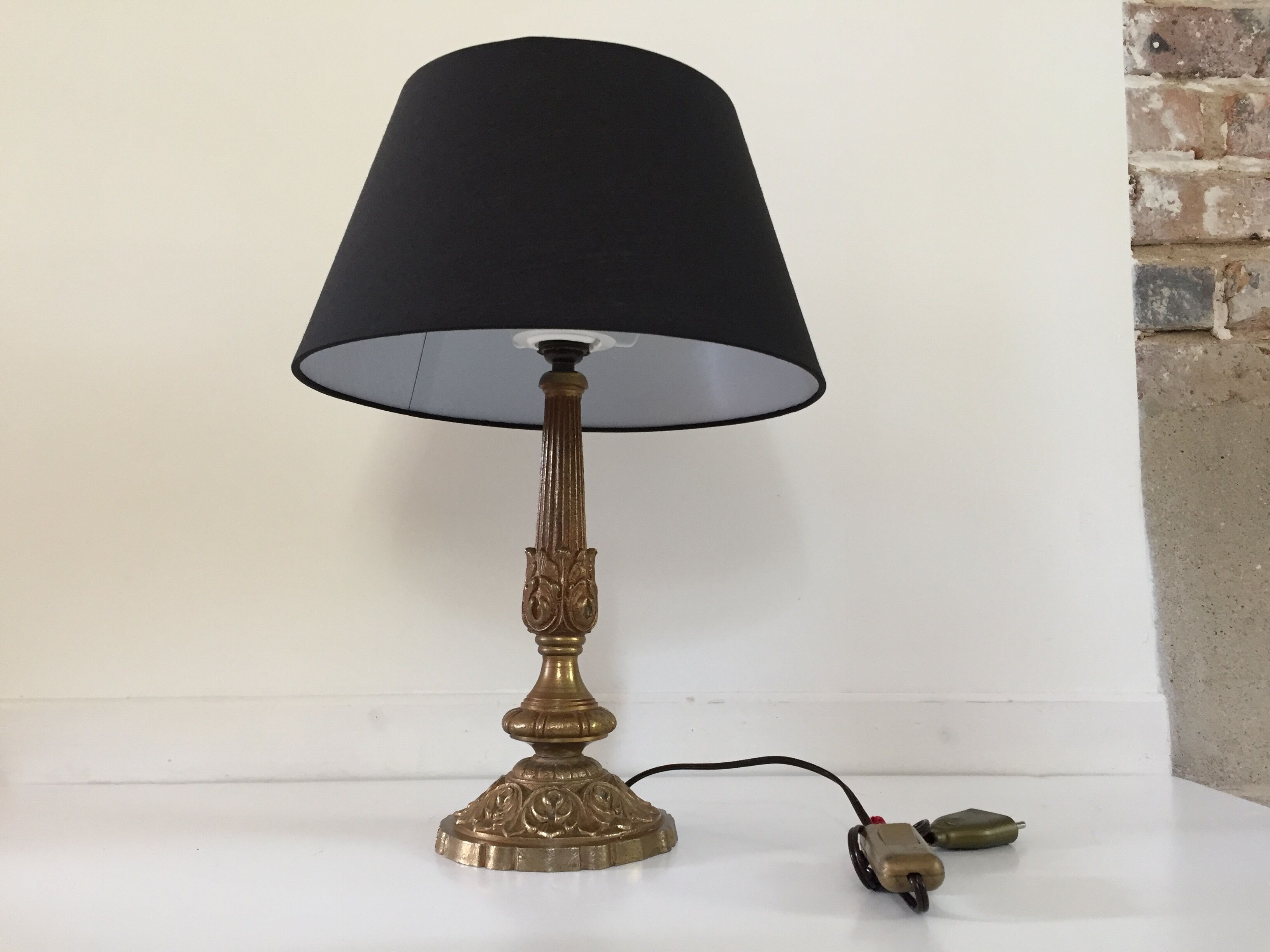 Lamp in brass