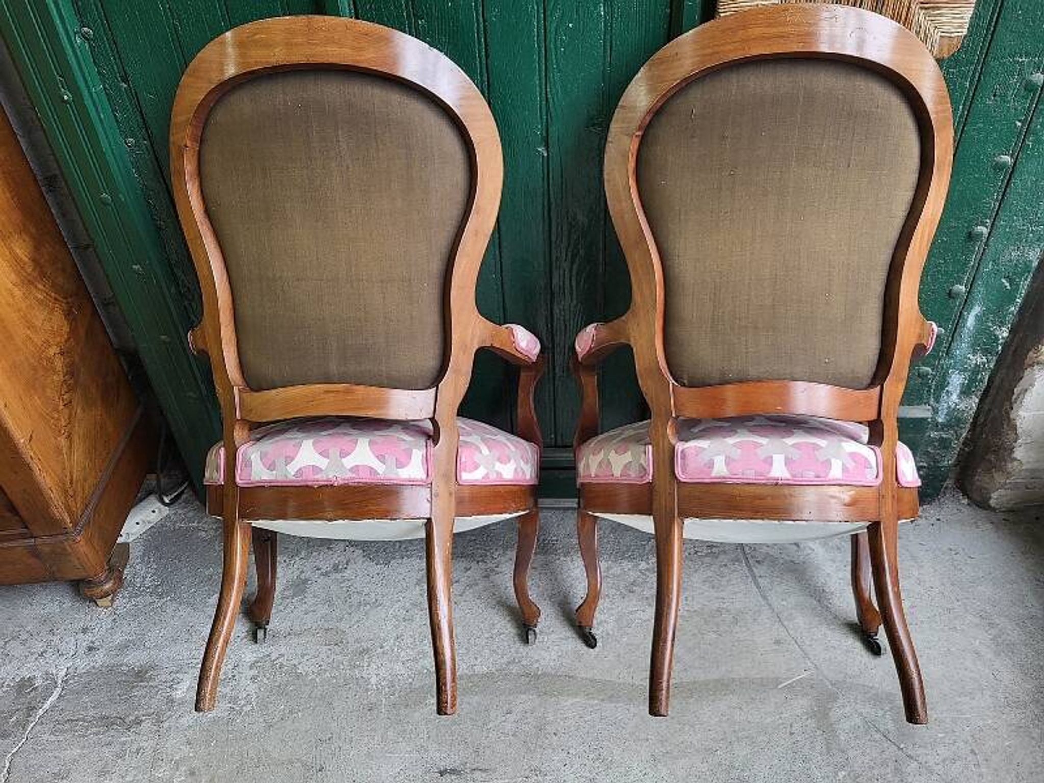 Paire de fauteuils louis philippe en noyer