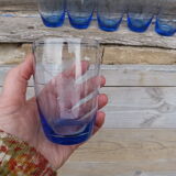 Set of 6 blue goblet glasses with engraved grape cluster patterns