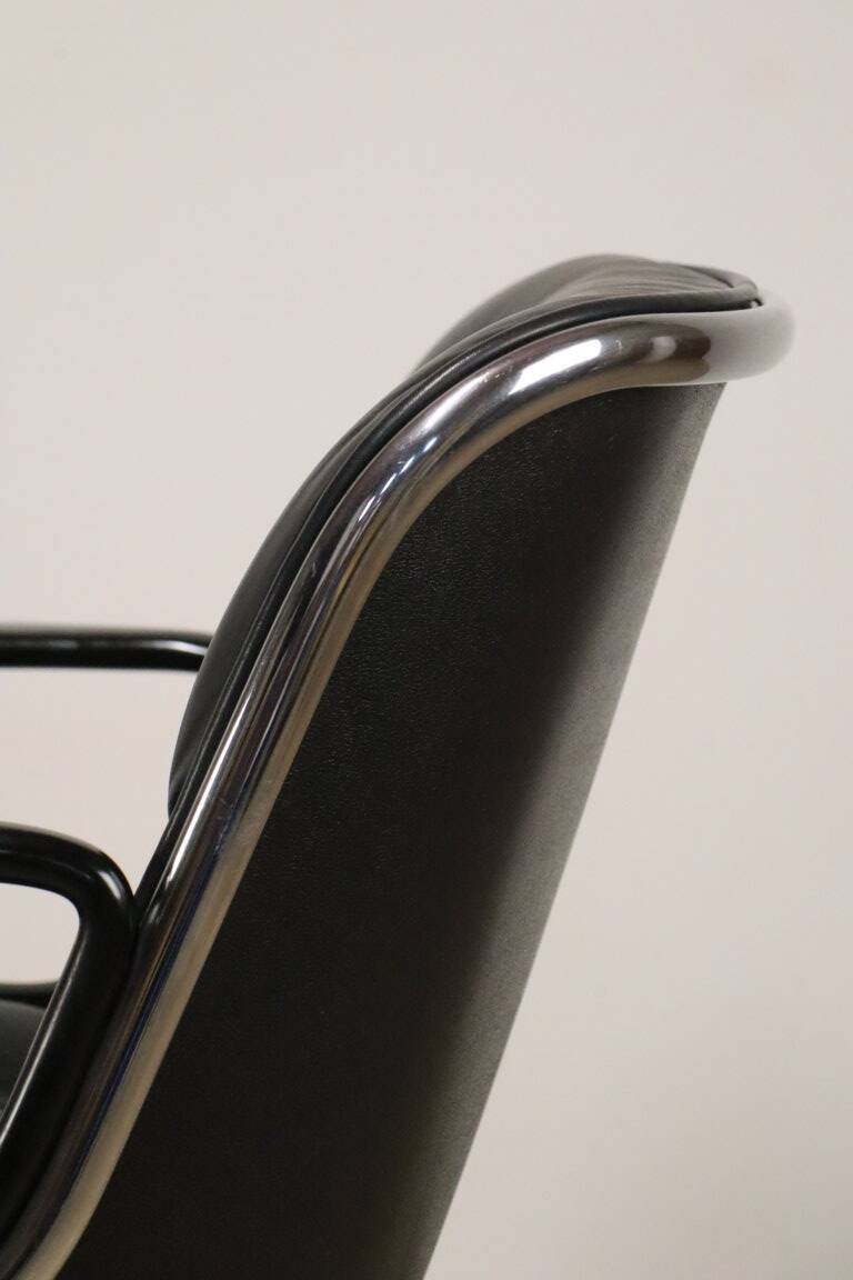 Charles Pollock leather office chair, Knoll edition, 1970