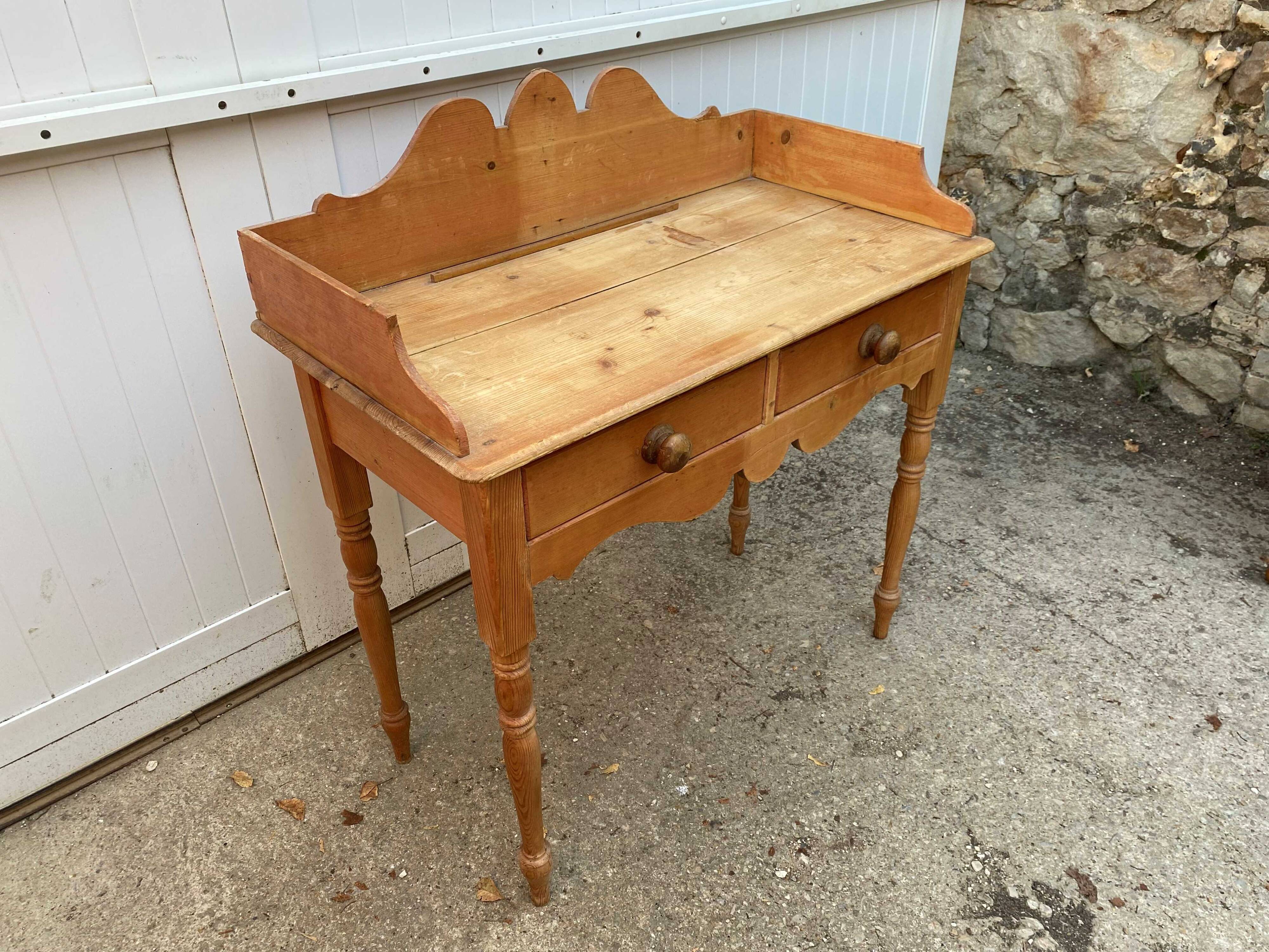 English desk with 2 drawers in pine 1950
