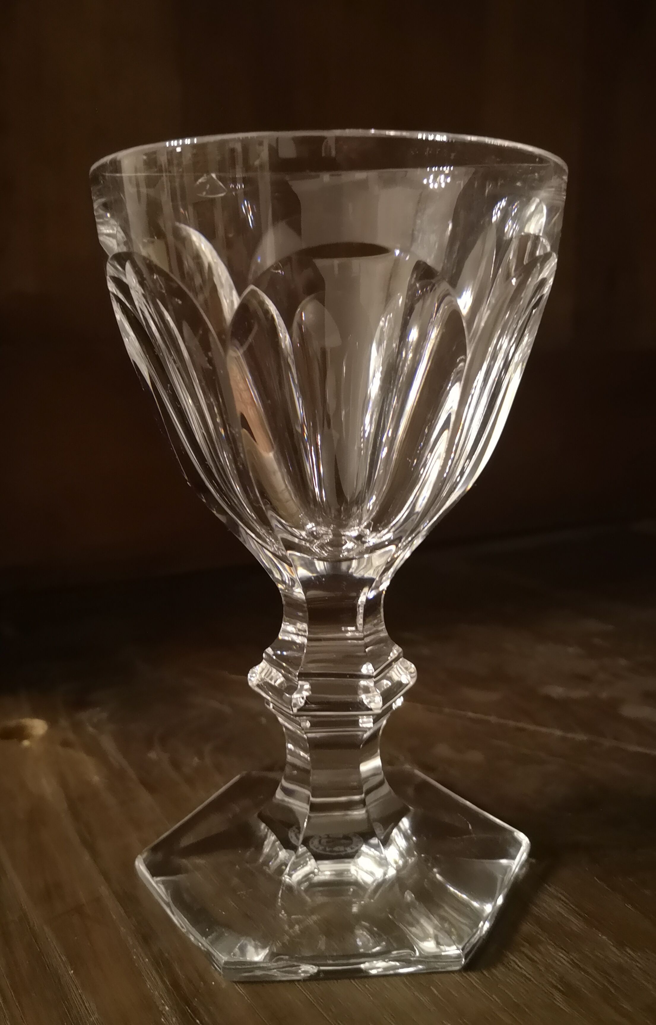 Full Service Baccarat Harcourt