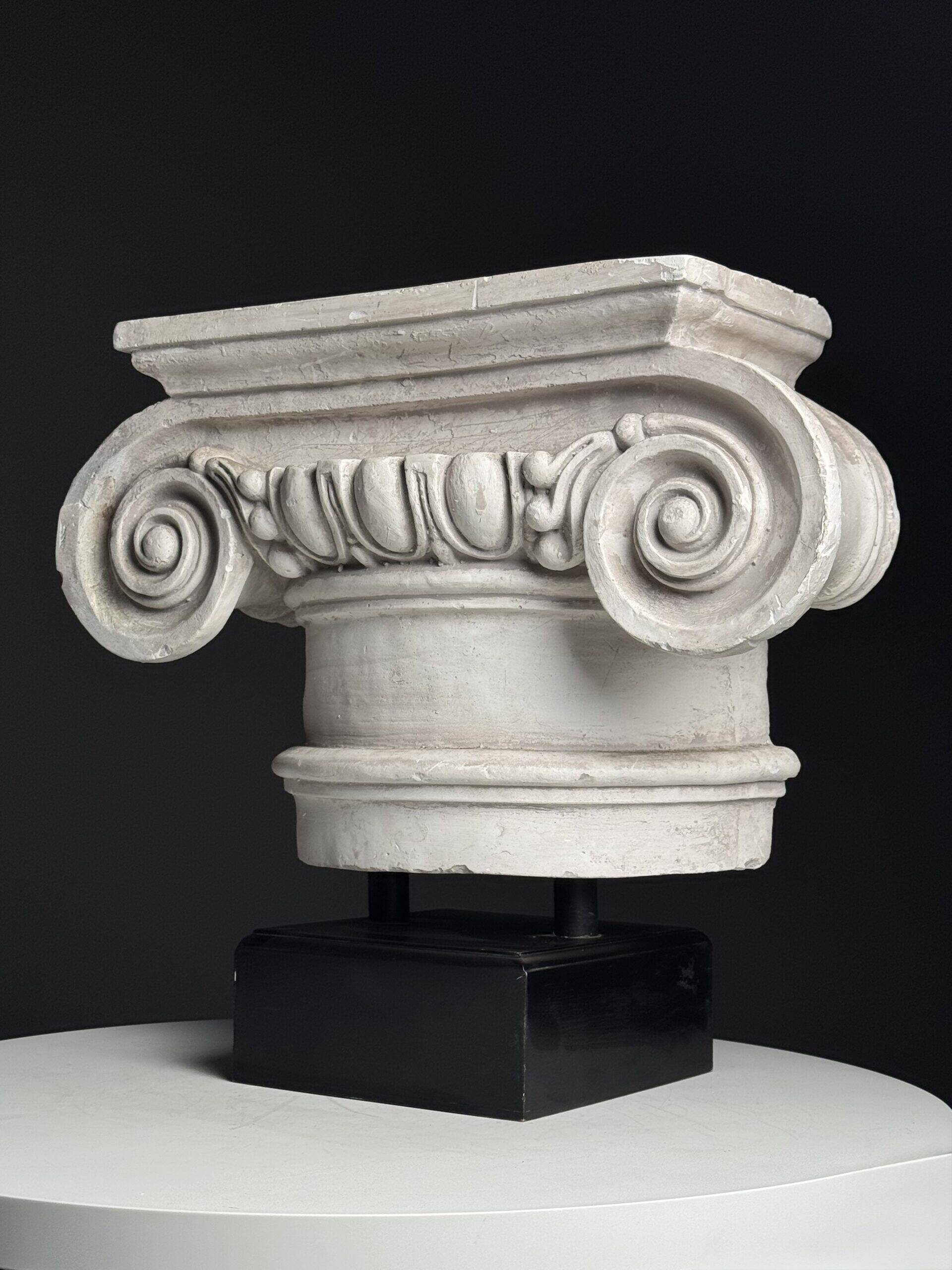 Décor en plâtre de capitaux architecture classique