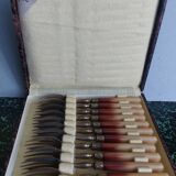 Set of dessert forks