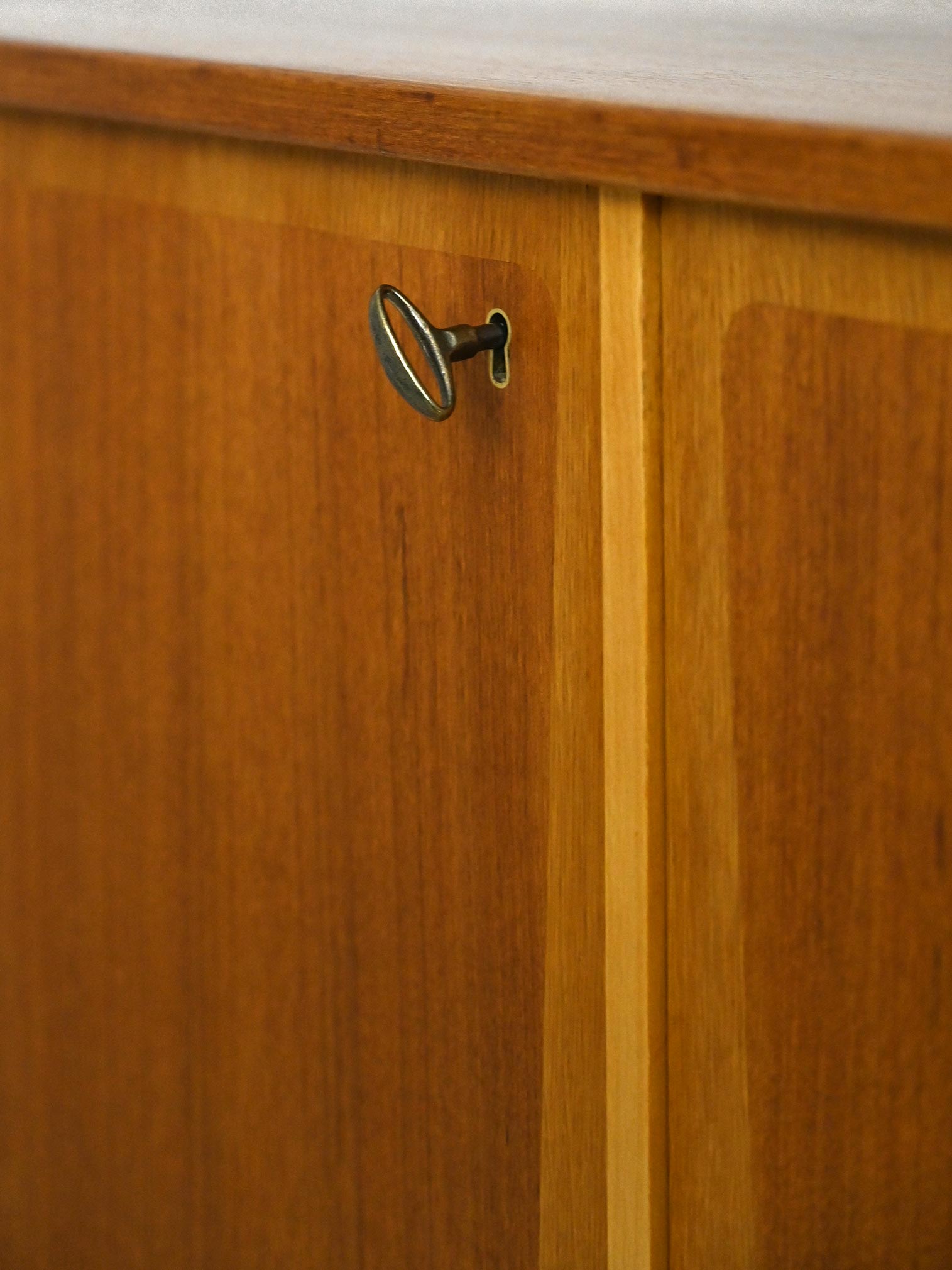 Teak and oak modernism sideboard