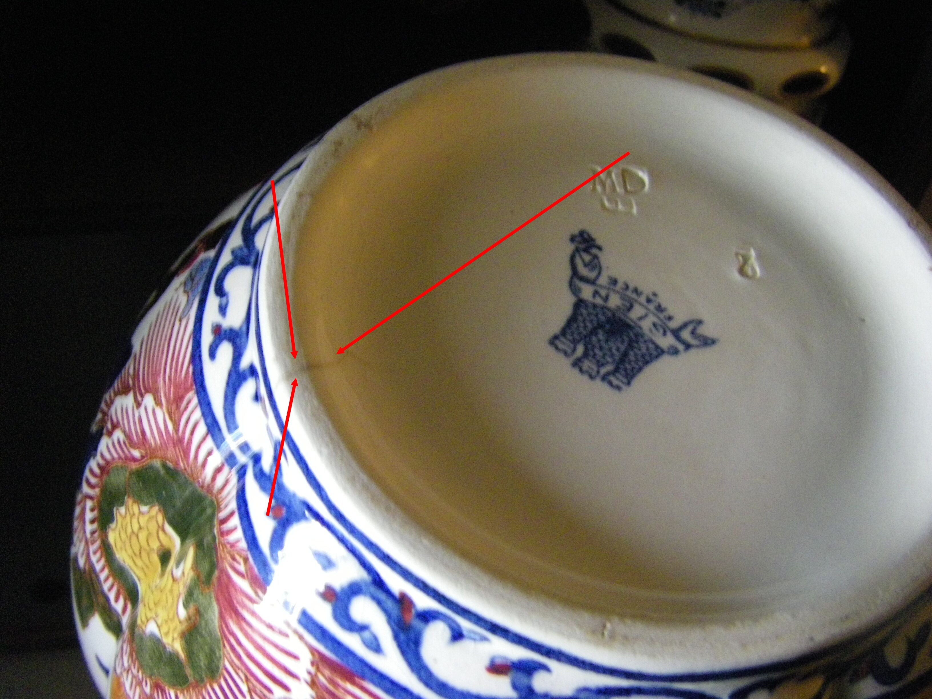 Gien faience pot cover