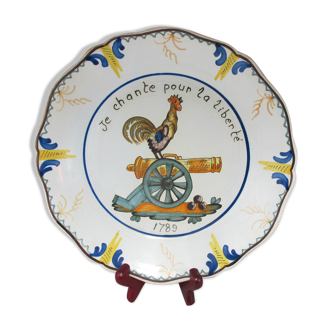 Geo Matel earthenware plate copy of old Nevers model 'I sing for freedom'