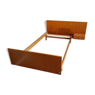 Vintage bed