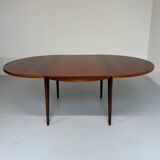 Table de repas a rallonge en teck design scandinave  Niels Otto Moller