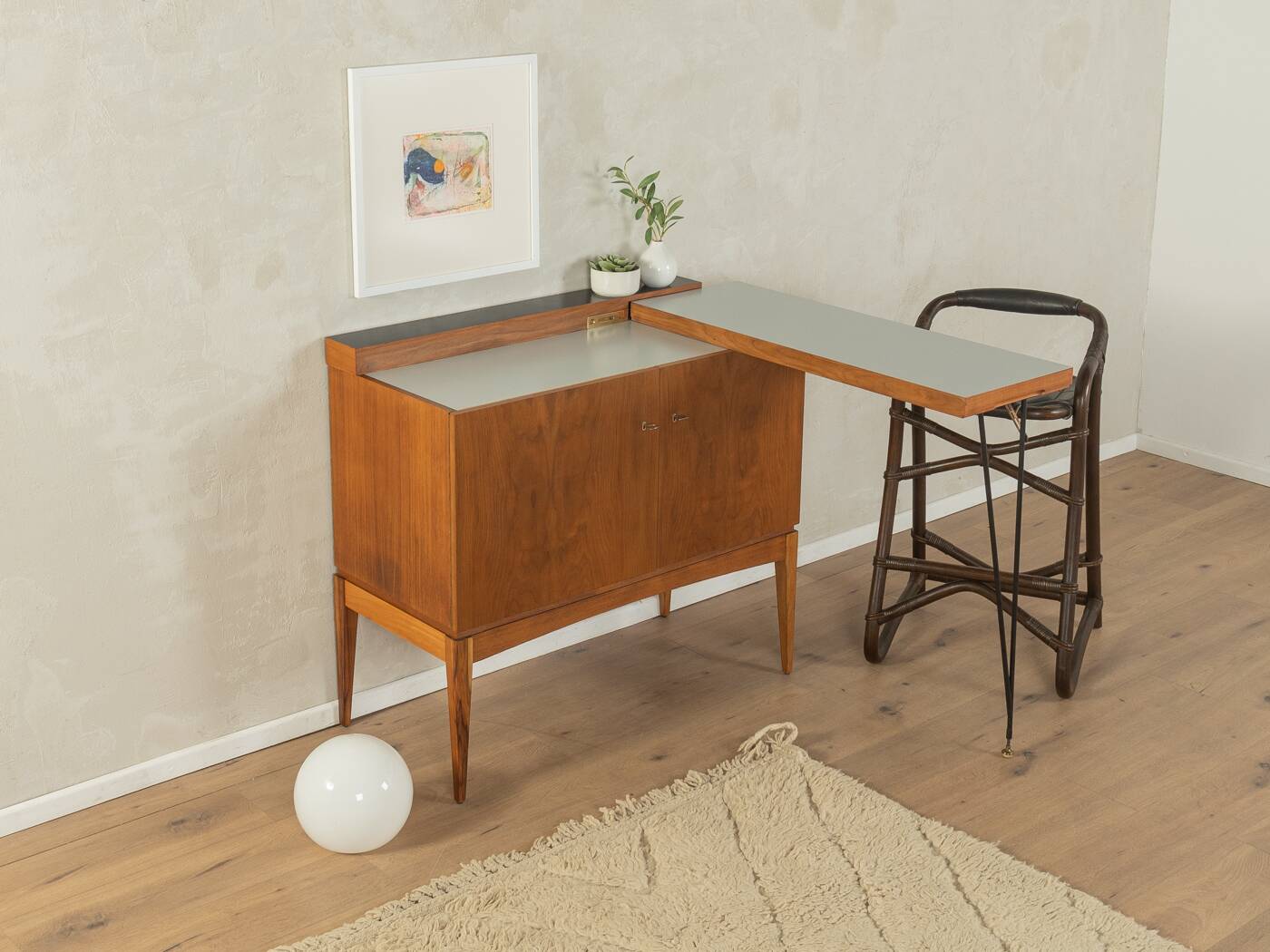Exclusive home bar