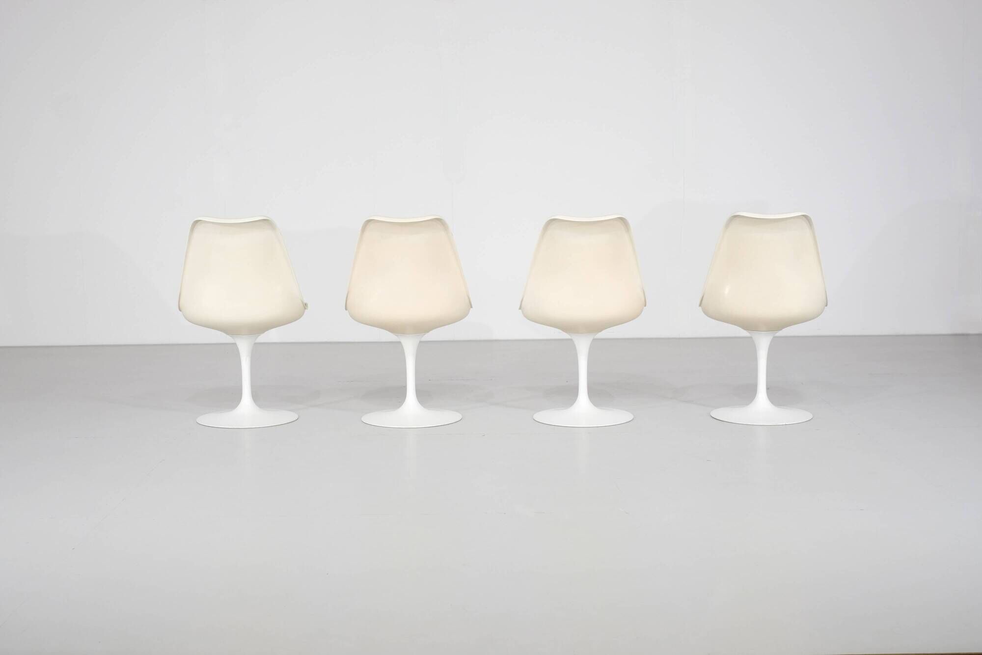 4 chaises"tulipe" par Eero Saarinen pour Knoll International, 1960
