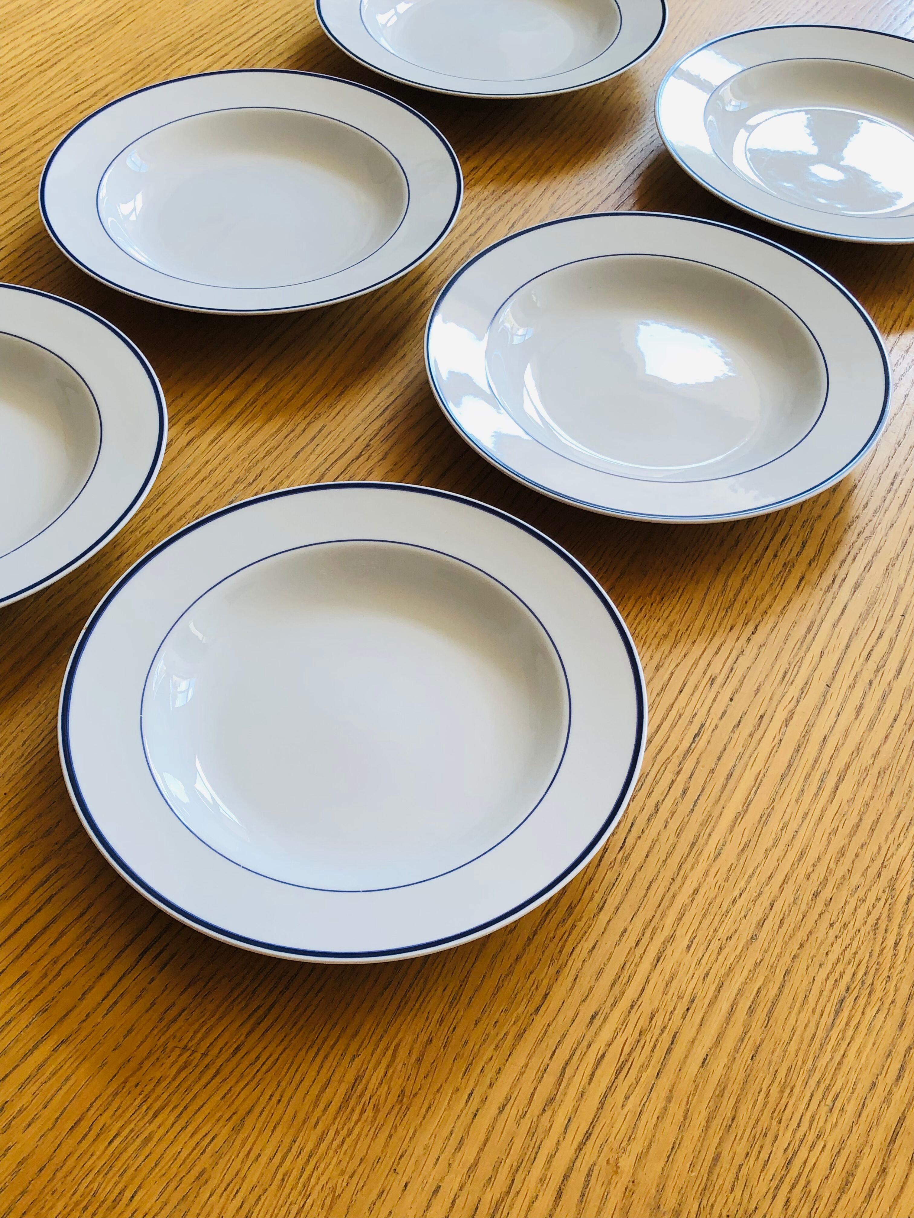 Hollow plates in Italian porcelain Tognana