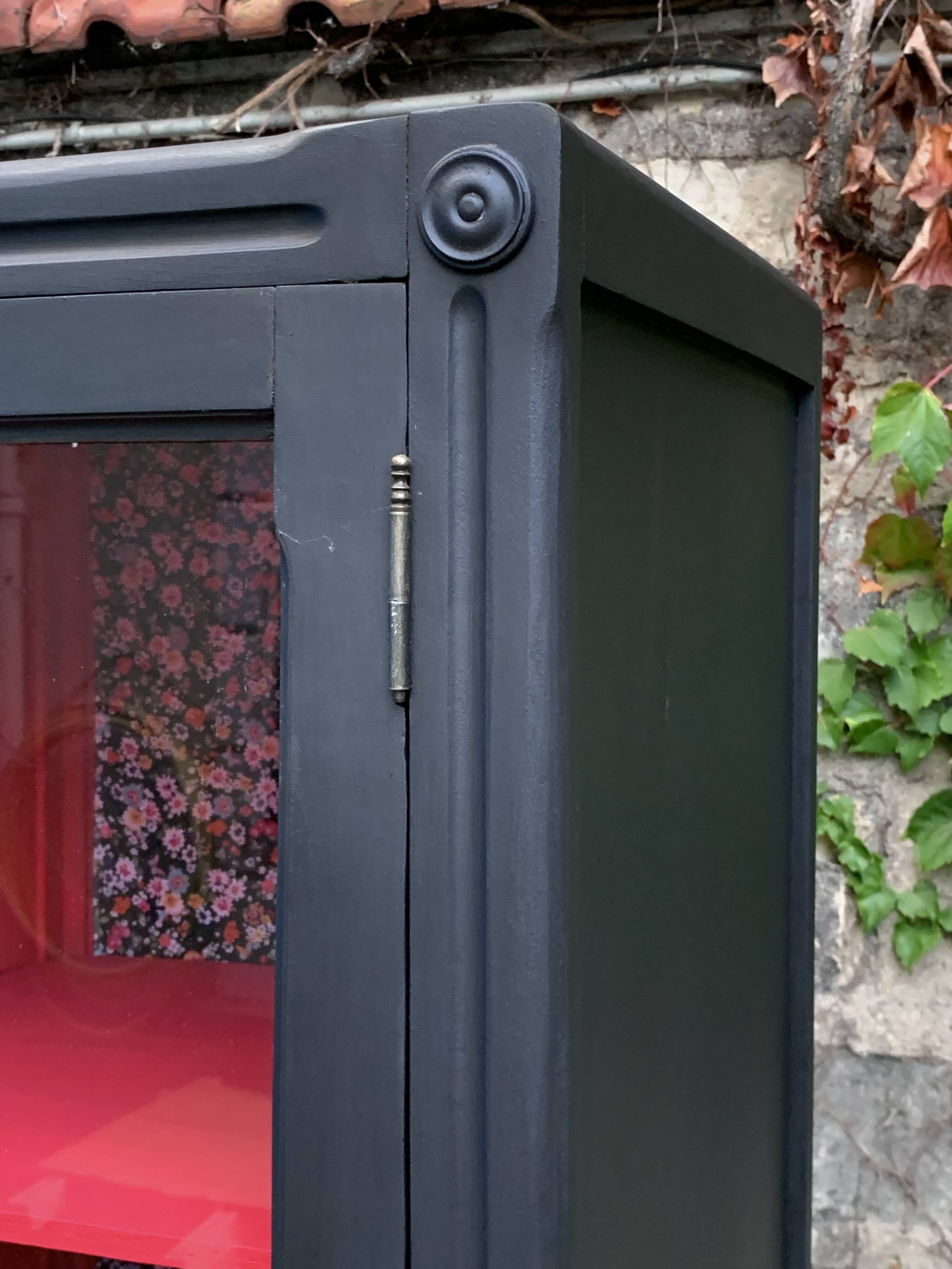 Parisian glazed hotel wardrobe 1930