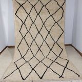 Handmade moroccan berber rug 315 x 187 cm
