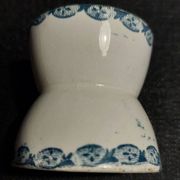 Coquetier diabolo faïence début XXème