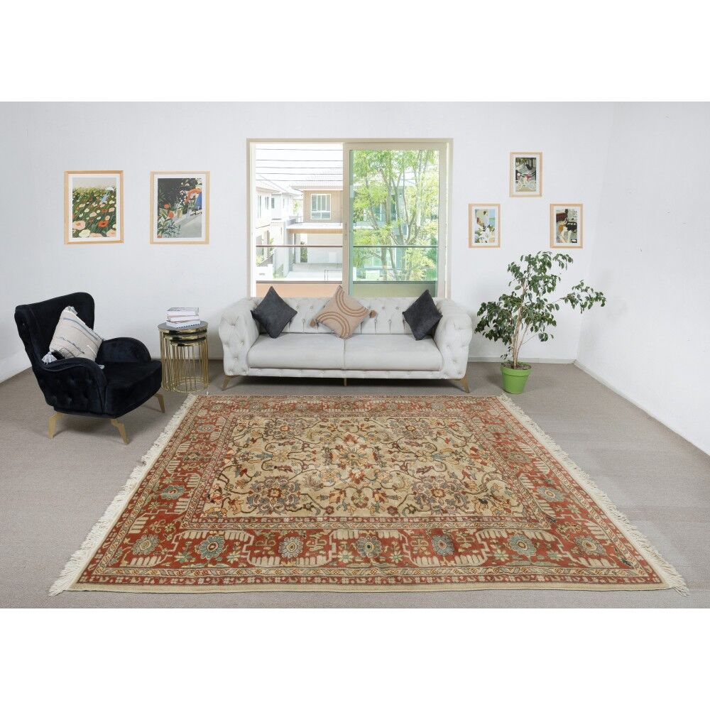 Vintage Handmade Turkish Oushak Rug. 100% Wool. Excellent Condition