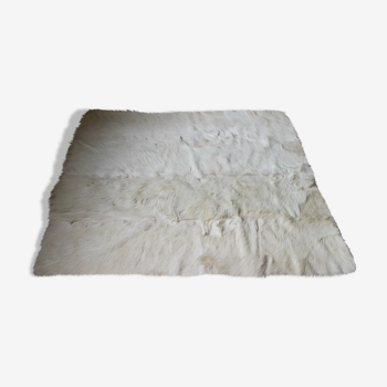 Vintage white goat skin 132 X 120 cm