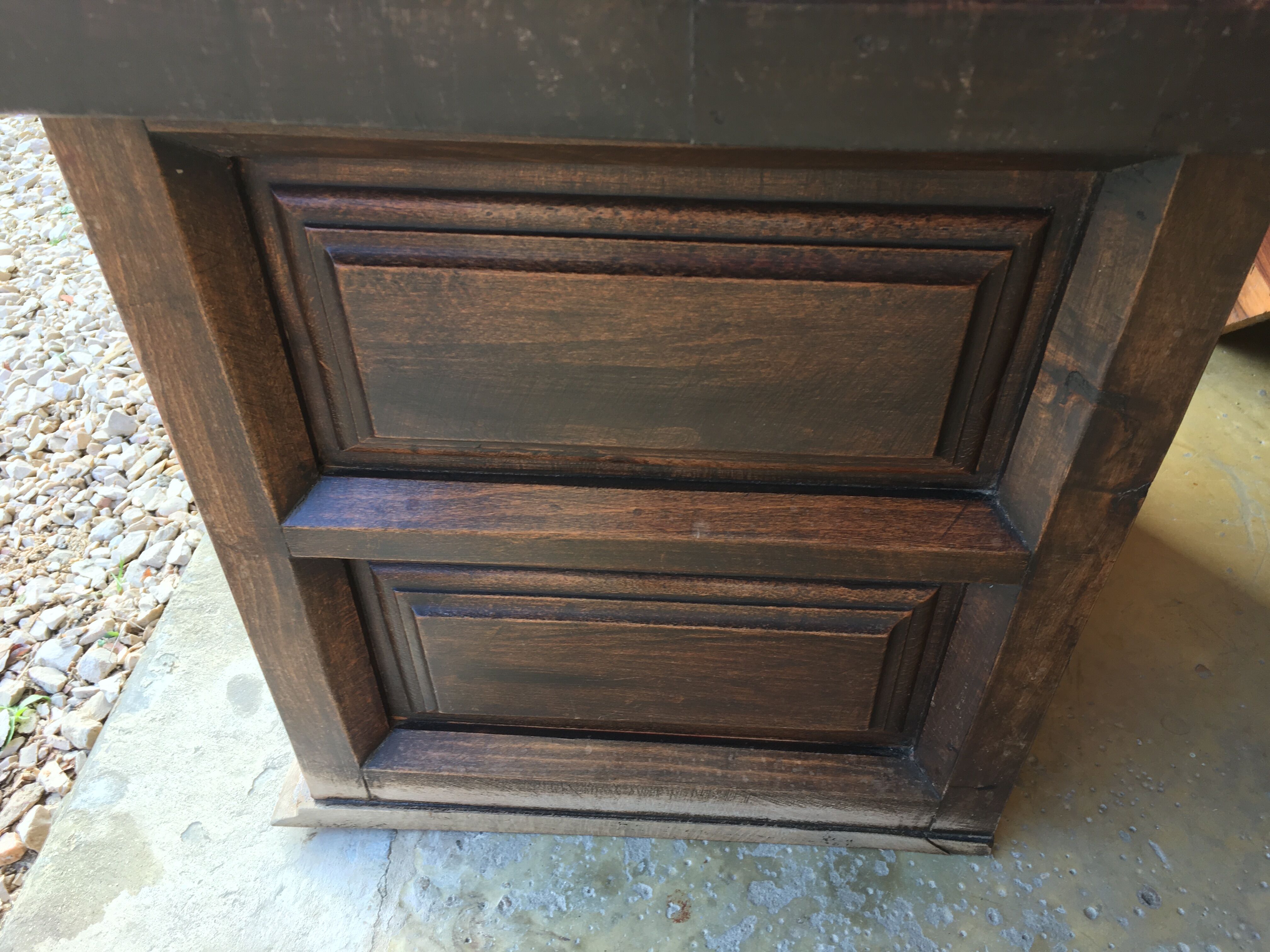 Breton style bedside