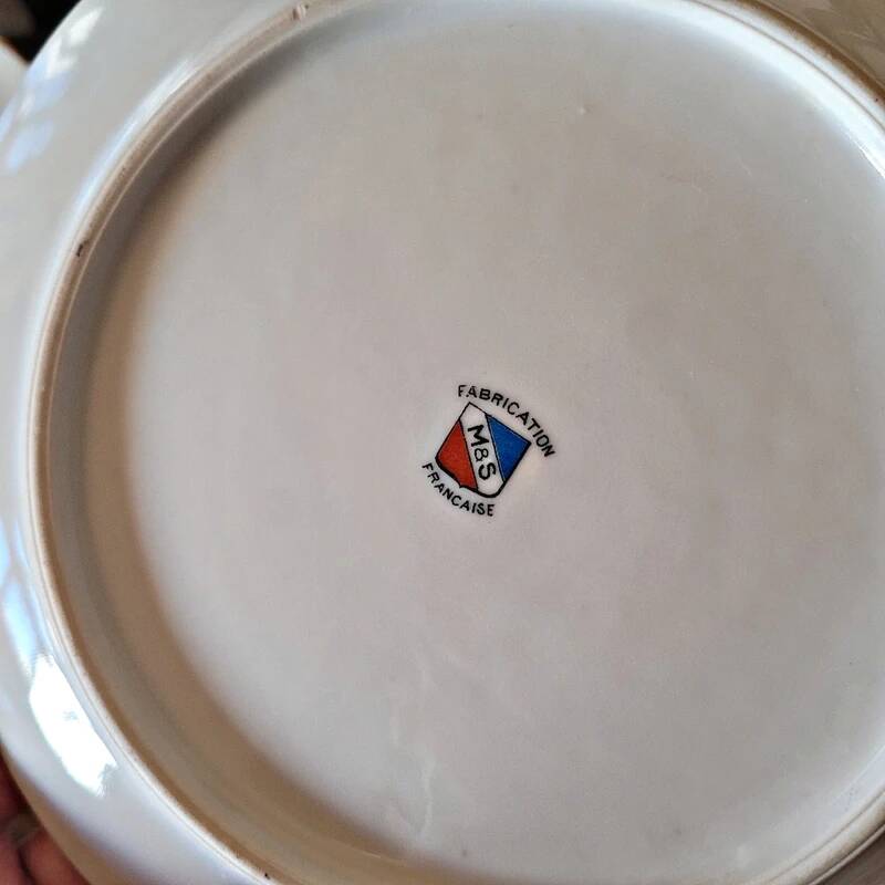 12 M8S France porcelain dessert plates, floral design