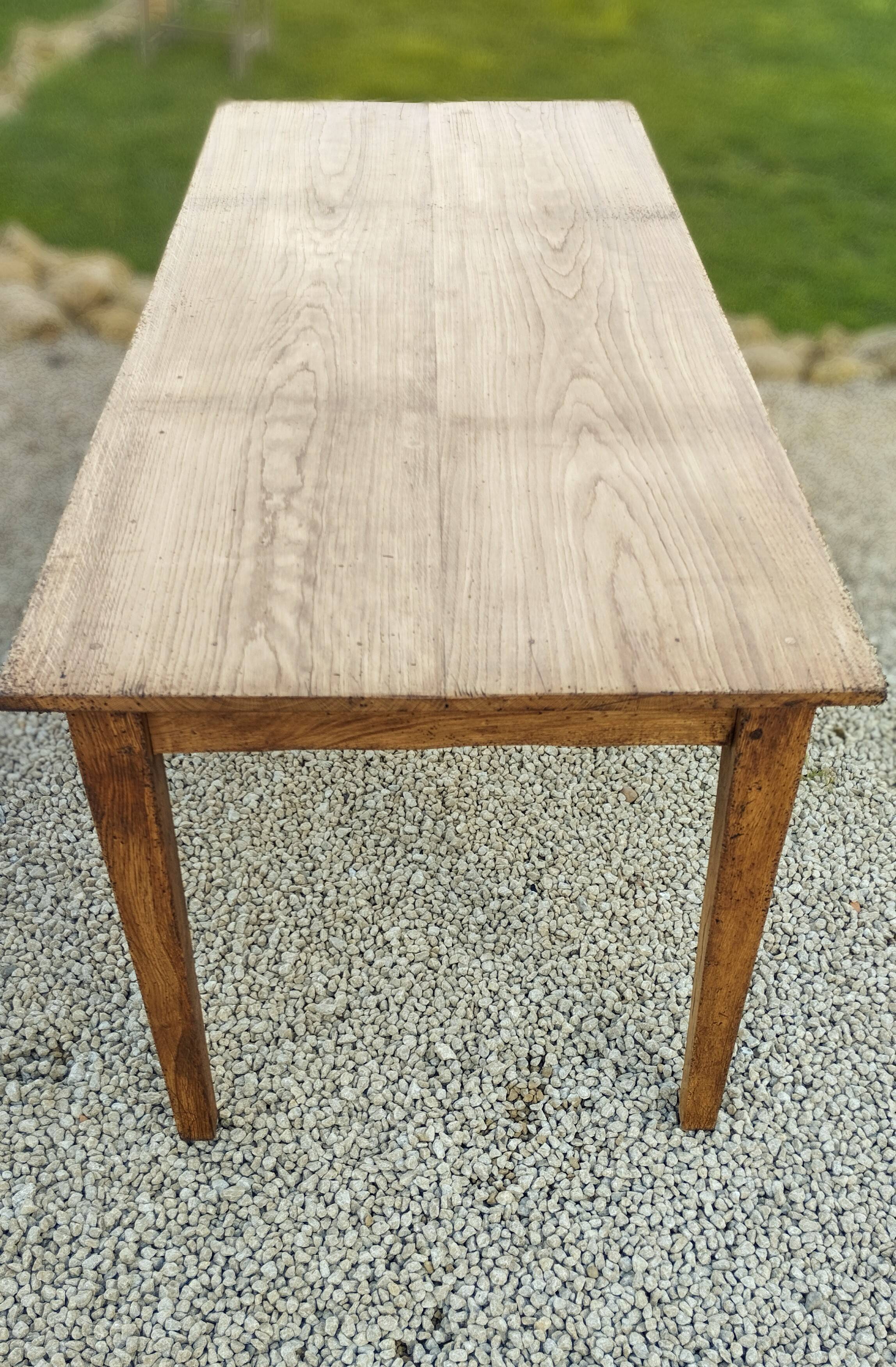 Table ferme chêne massif 80x185