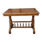 Serving table with mechanism