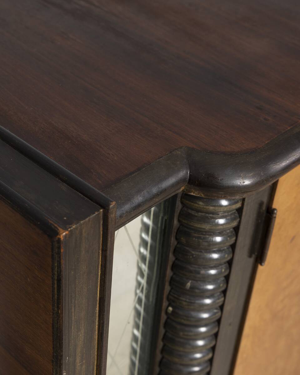 1940s vintage sideboard in wood and glass Italian Art Deco design