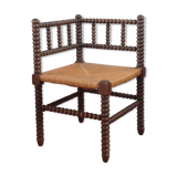 Mulched wood corner chair