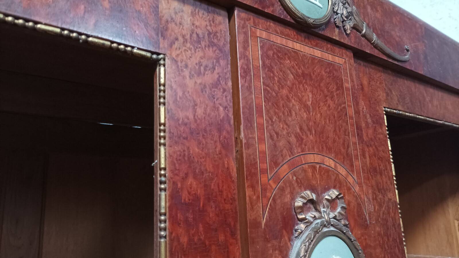 Louis XVI library in thuya burl wood